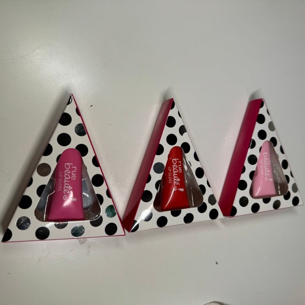 Rue21 Rue Beaute Lip Gloss Trio - Light Pink / Dark Pink / Red - NIB